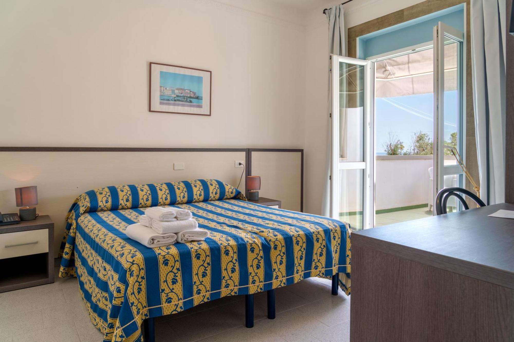 Hotel Le Macine Santa Cesarea Terme Exterior photo